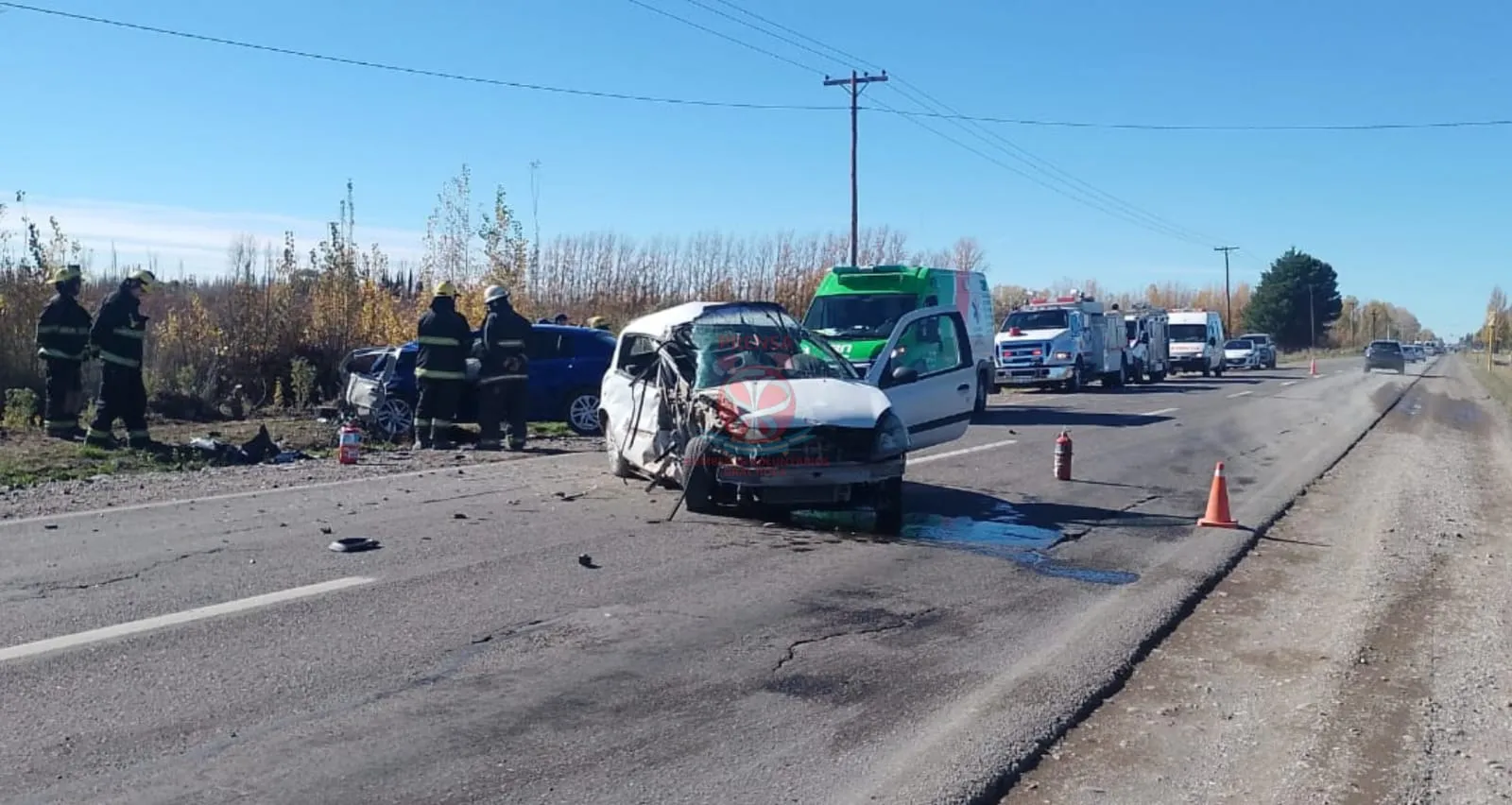 Tres personas heridas tras un choque en la Ruta 22