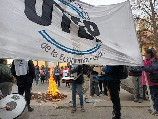 Marcha y olla popular de los movimientos sociales 1