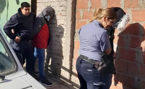 detenidos camioneta medicamentos4