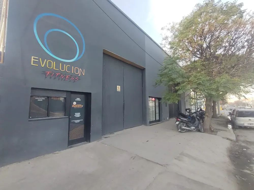 GIMNASIO EVOLUCIÓN FITNESS
