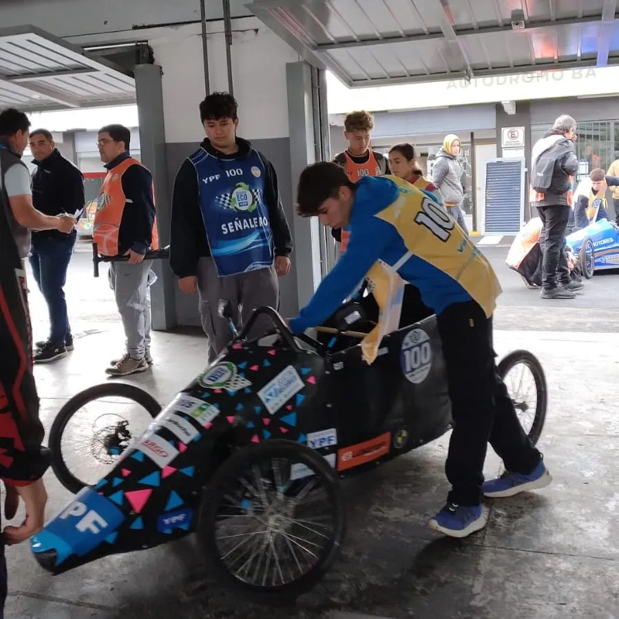 Auto Desafio Eco YPF6