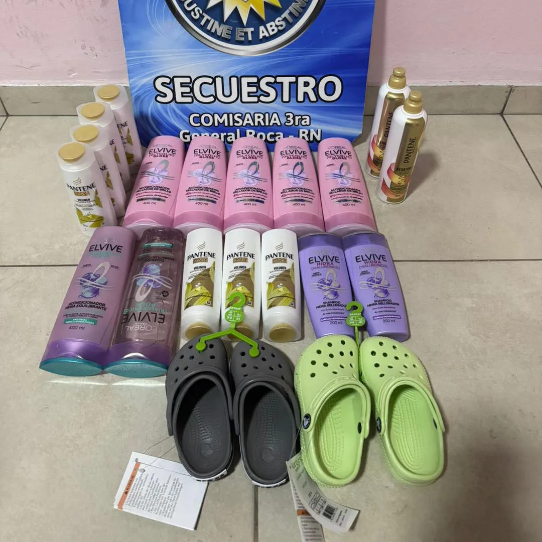 ROBO SHAMPOO Y CROCS