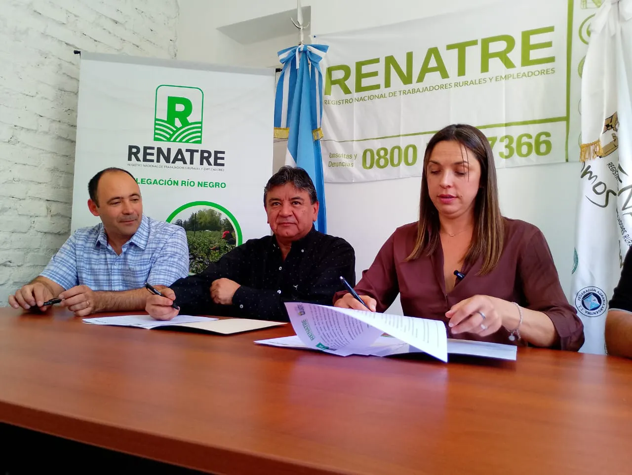 Renatre Uatre oficina inauguración (8)