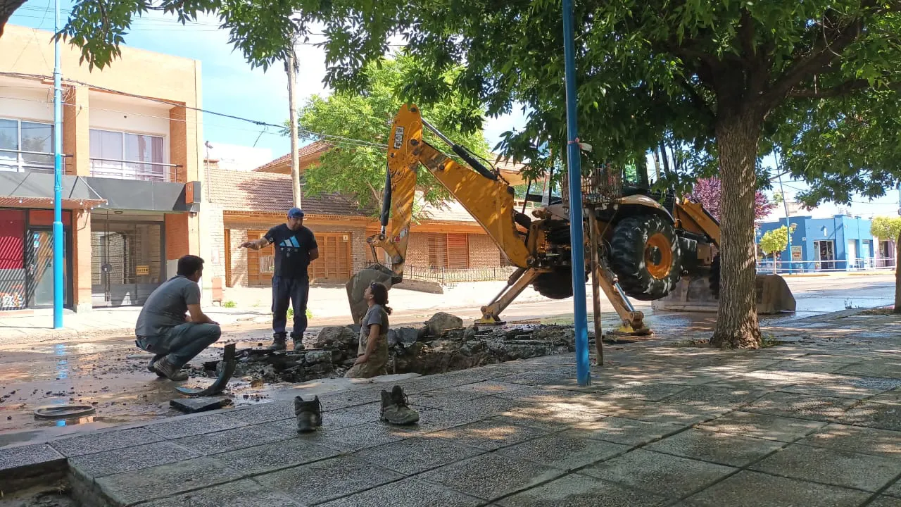 rotura ARSA calle Mendoza
