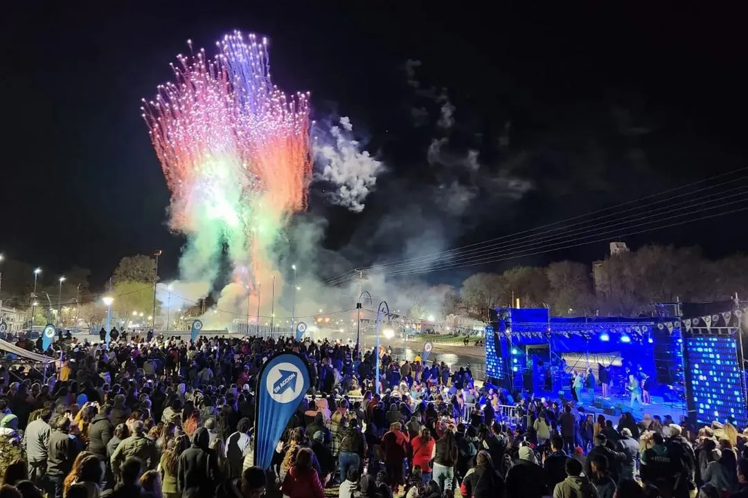 aniversario 145 sabado noche (2)