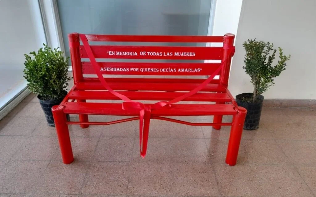 BANCO ROJO