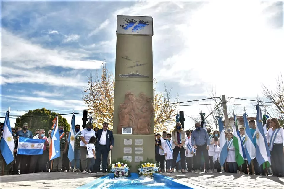 ACTO MALVINAS MEMORIAL (1)