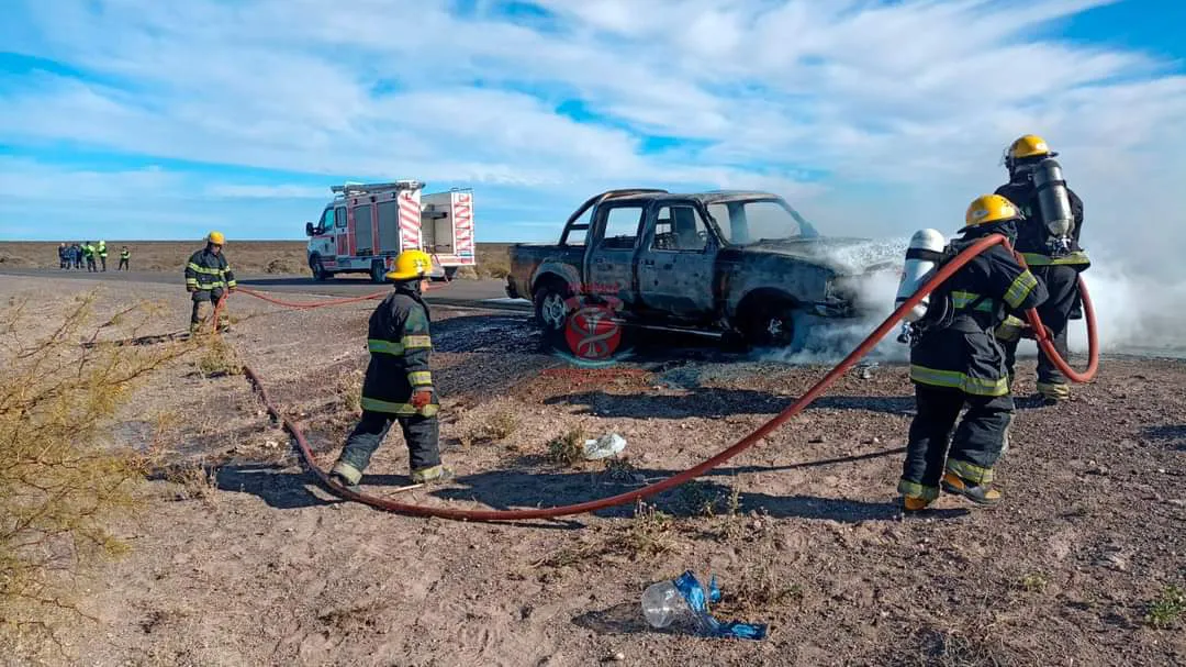 incendio camioneta ruta 6 (2)