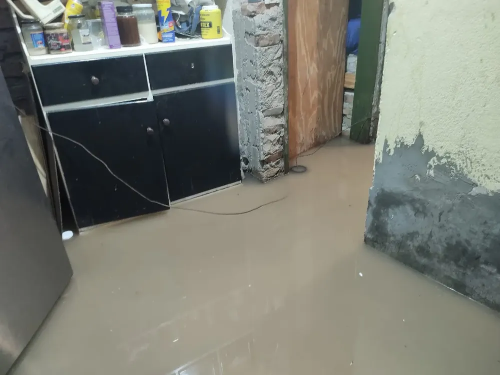 aguas servidas dentro de casas barrio nuevo