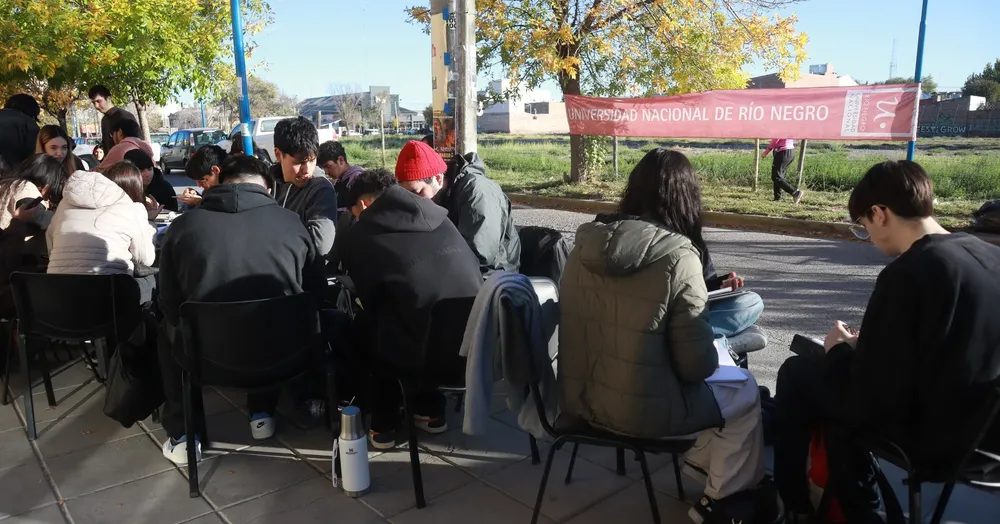 UNRN la universidad no se apaga2