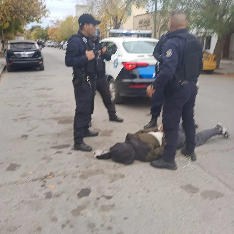 detenido centro roca