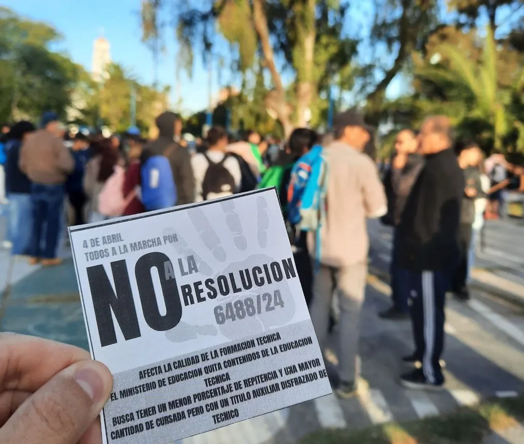 reclamo escuelas técnicas2