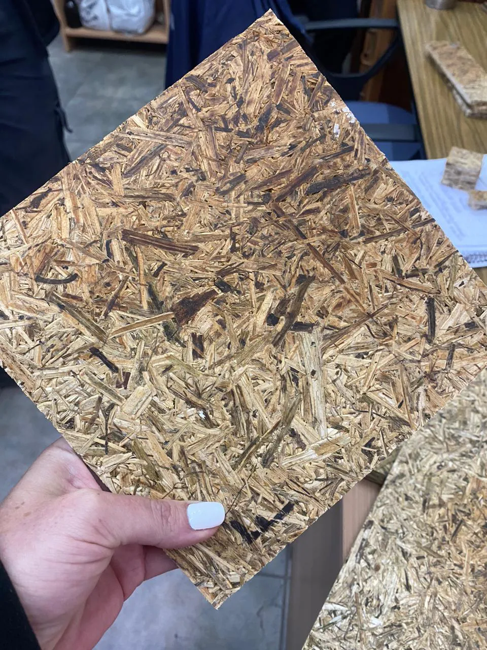 Placa de construcción hecha a base de fibra de Cáñamo Industrial 