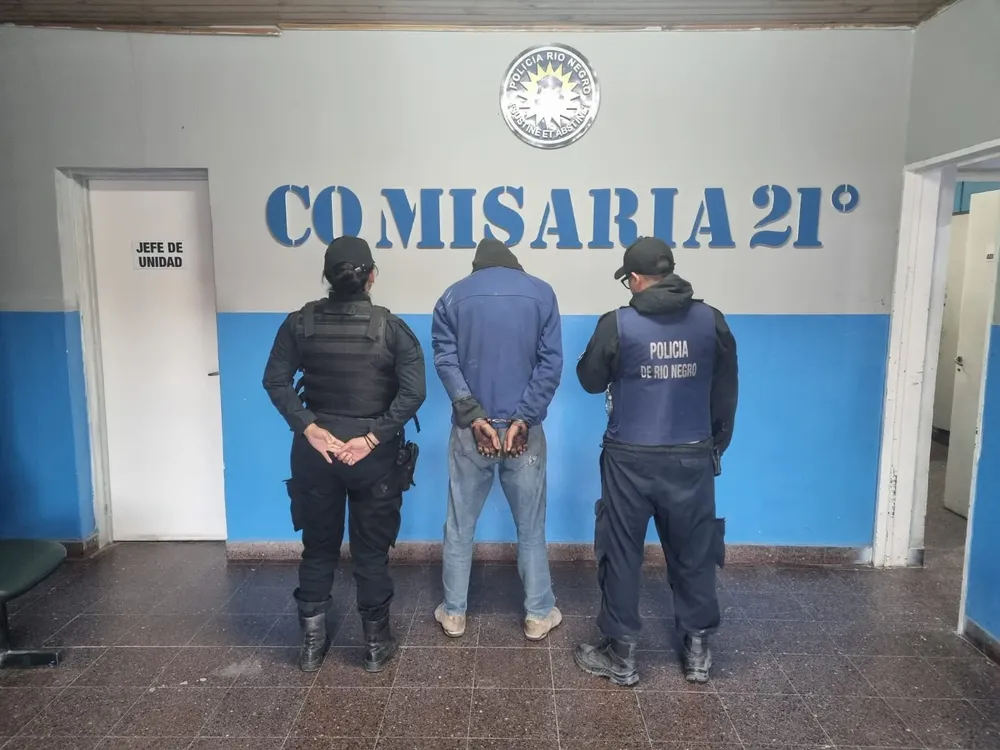 DETENIDO COM 21 (2)