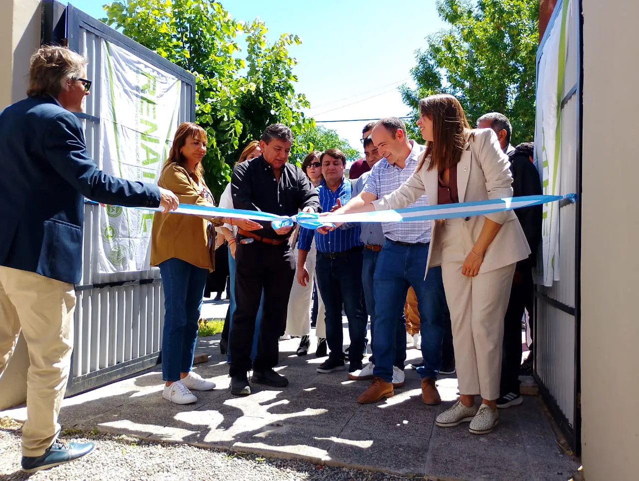 Renatre Uatre oficina inauguración (3)