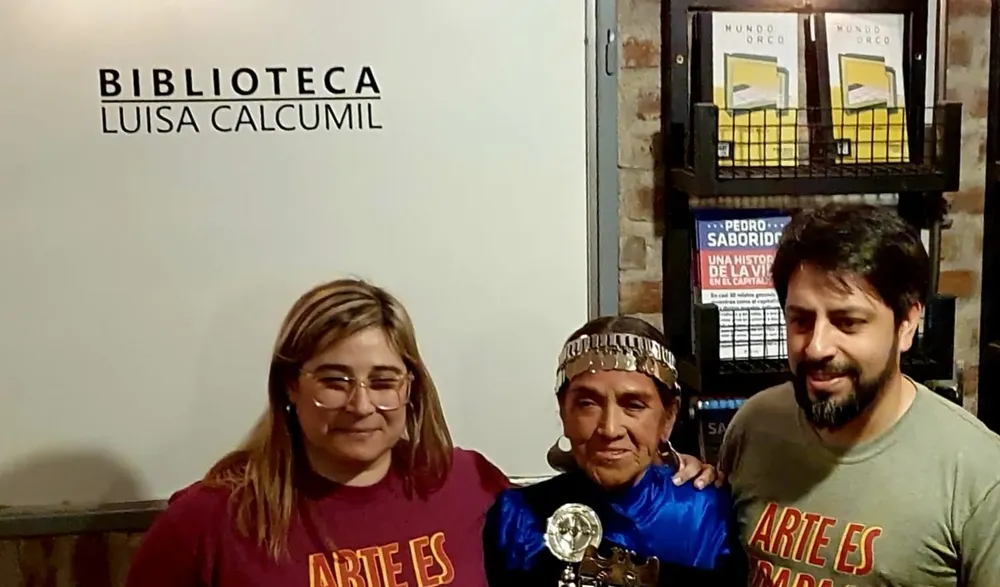 biblioteca Luisa Calcumil