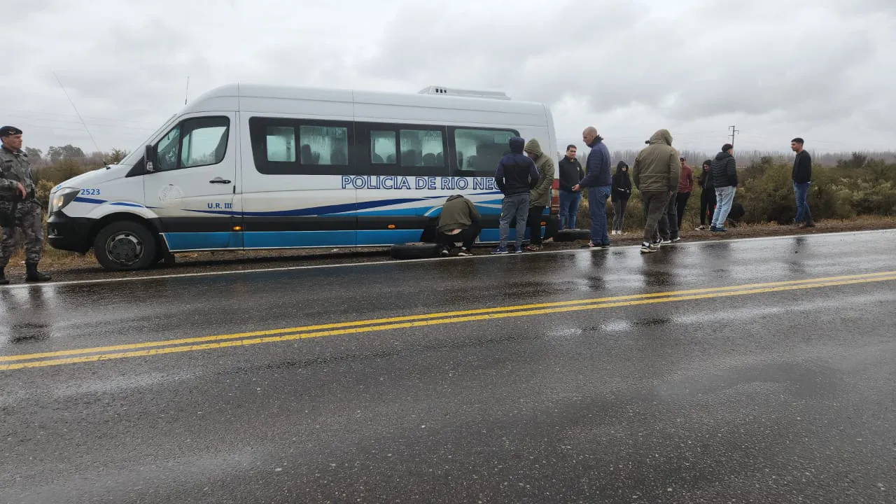 minibus policia accidente2