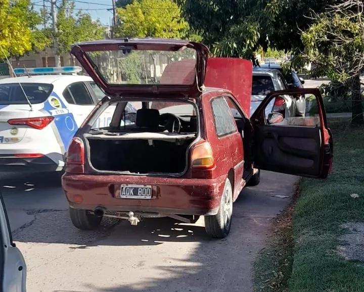 detenidos auto y droga3