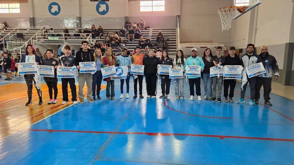 becas deportivas Roca