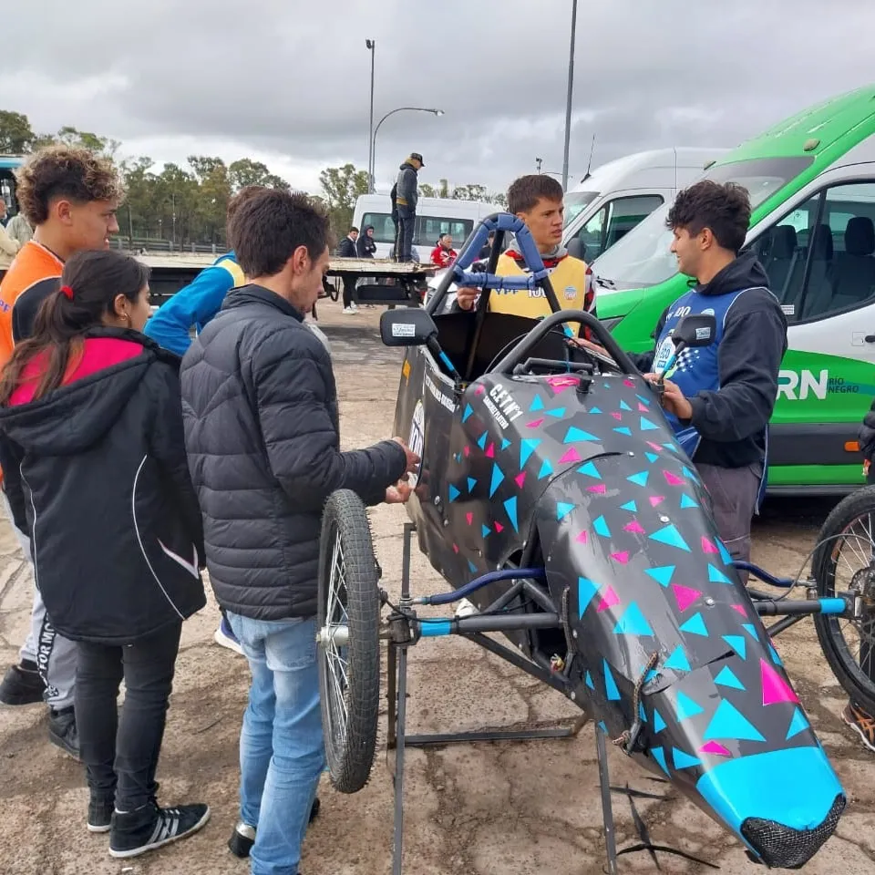 Auto Desafio Eco YPF4