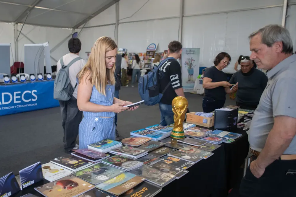 FERIA MUNICIPAL DEL LIBRO2