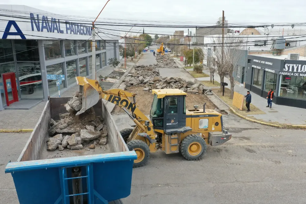 PAVIMENTO CALLE CANADA