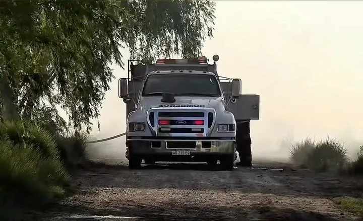 BOMBEROS INCENDIO PASTIZALES viernes