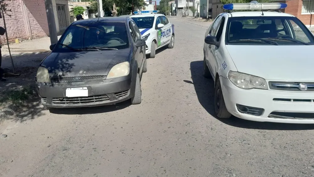 policía auto zona norte