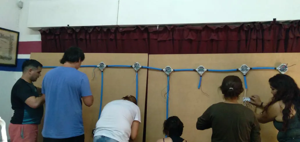 talleres emprender electricidad