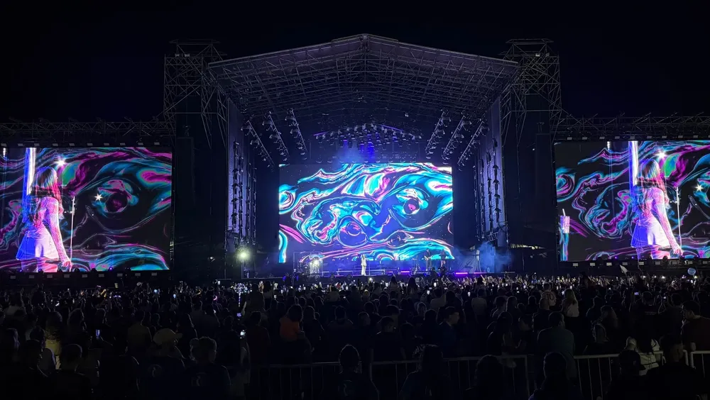 Nicki Nicole escenario