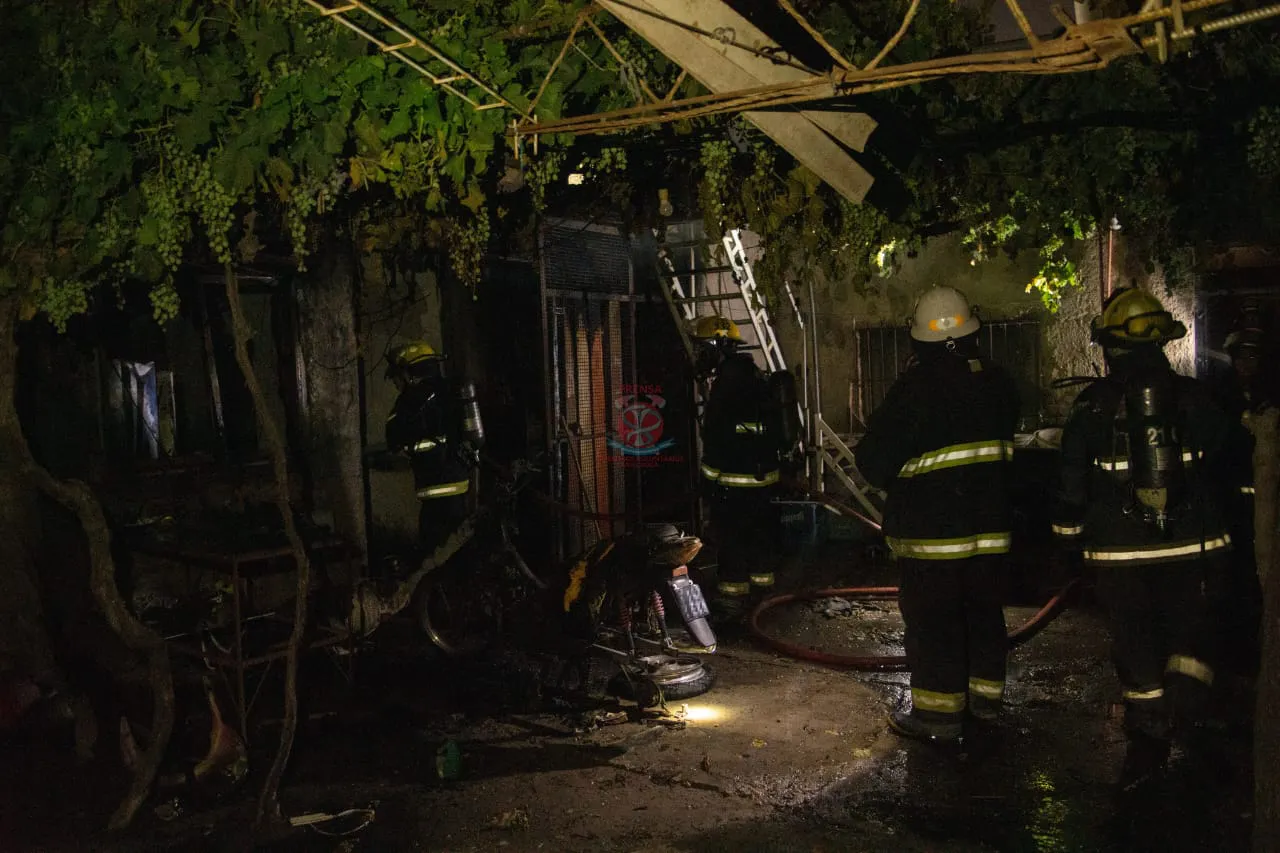 bomberos incendio Paraguay al 400