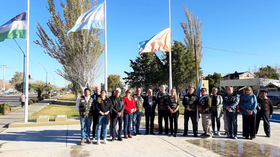 homenaje crucero Belgrano (1)