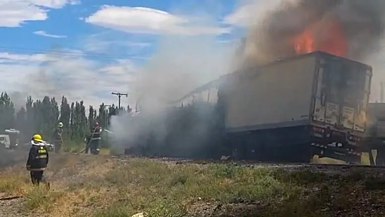 choque de camiones ruta 22