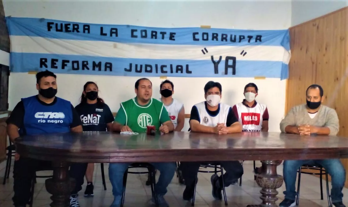 marcha 1F conferencia