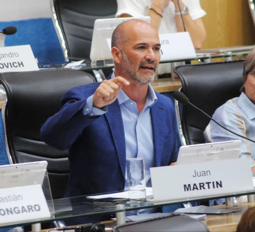 Juan Martin legislador