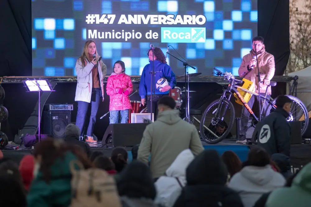 Paseo Aniversario 147 cierre (3)