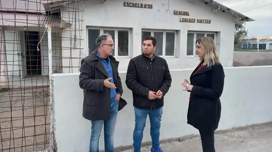 reinicio obra escuela 95