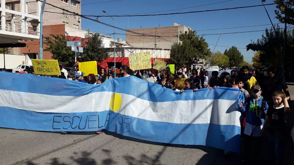 marcha escuela 95 1
