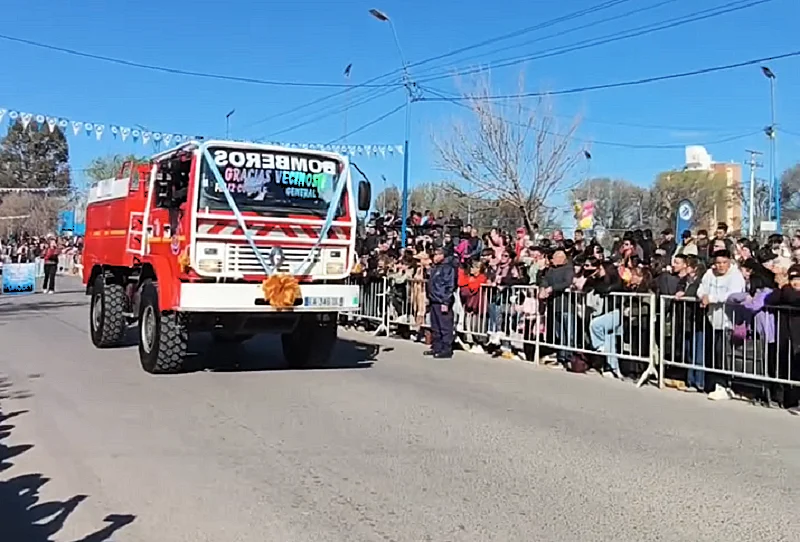 bomberos Roca movil 28