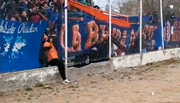 alambre persona ingresa