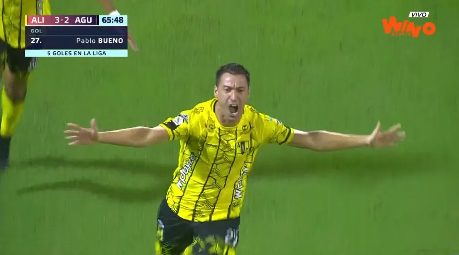 Pablo Bueno festejo gol