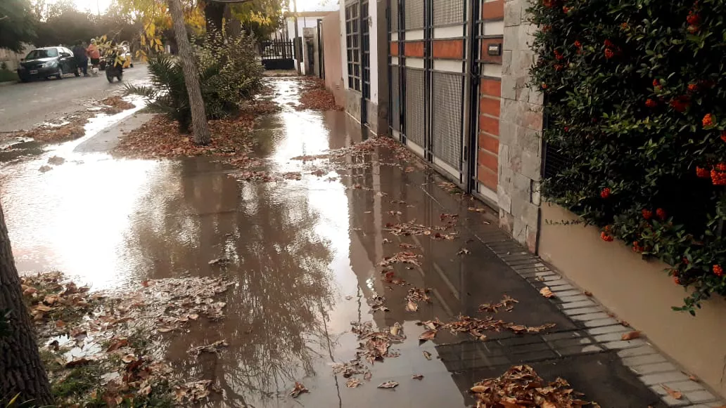 inundados calle Salta (1)