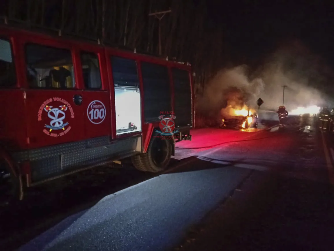 Incendio-de-vehiculo-ruta-22