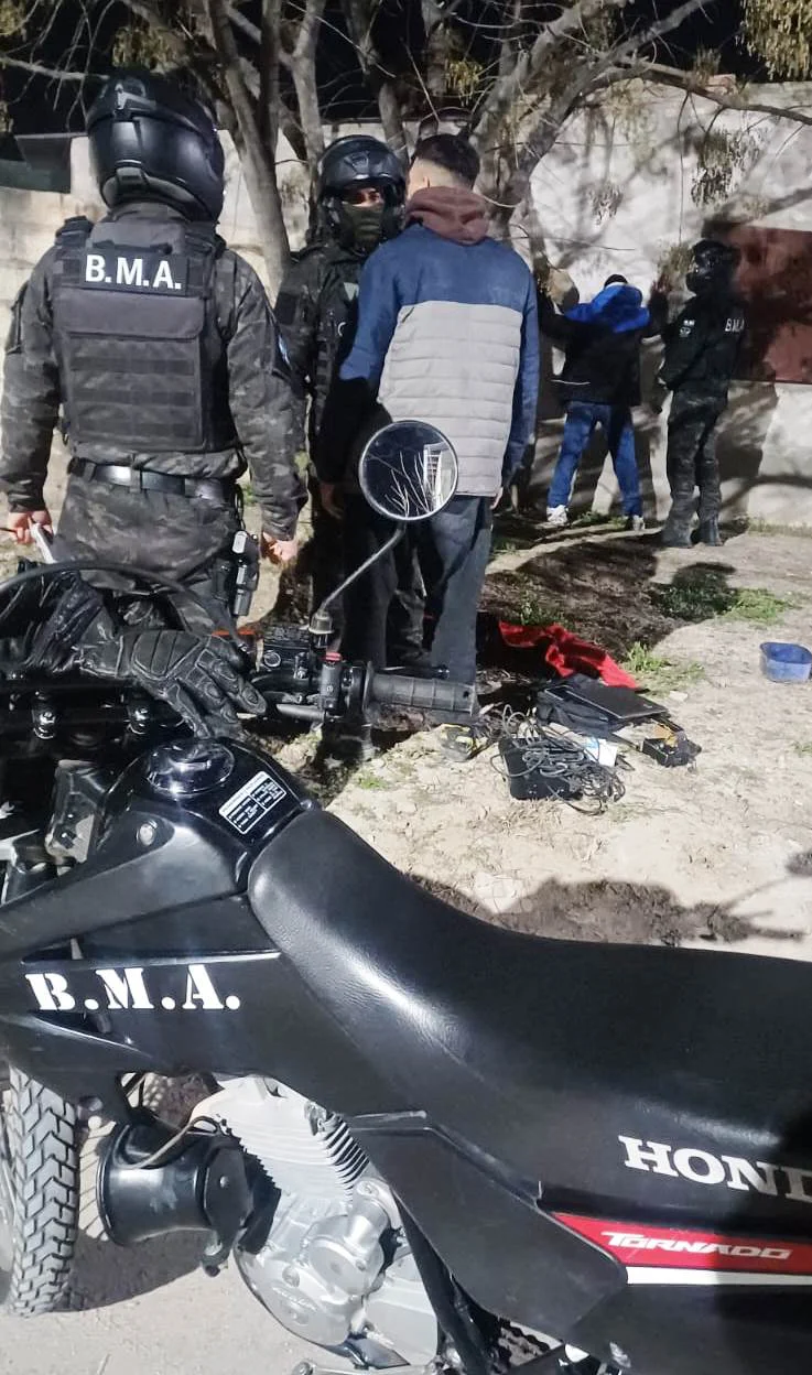 robo iglesia detenidos BMA