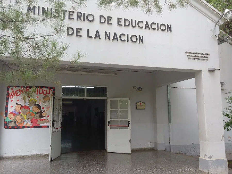 Escuela 86
