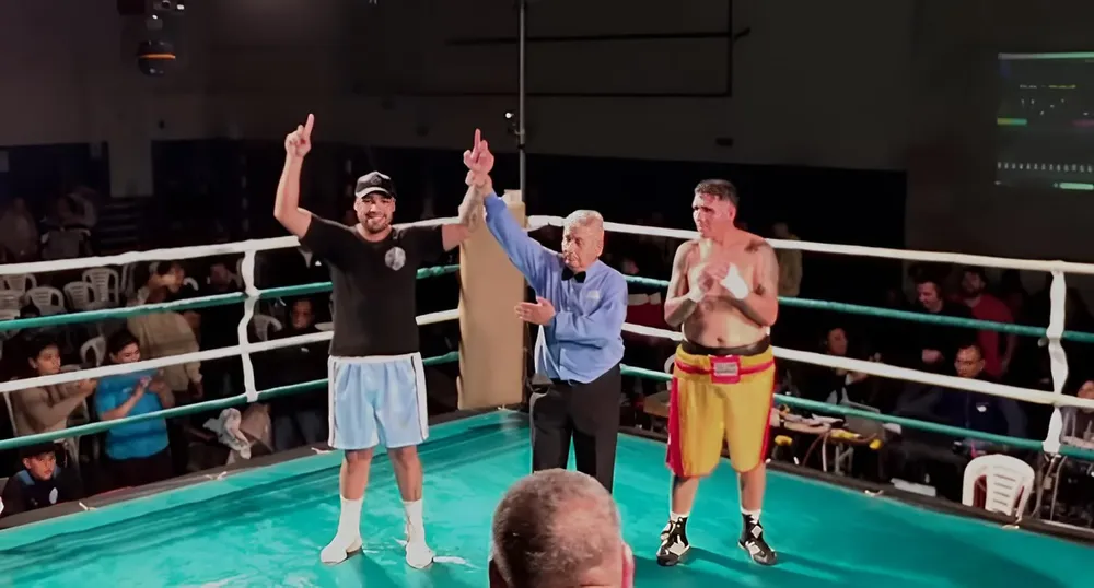 BOX Potro Luis