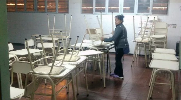 escuelas abiertas lunes