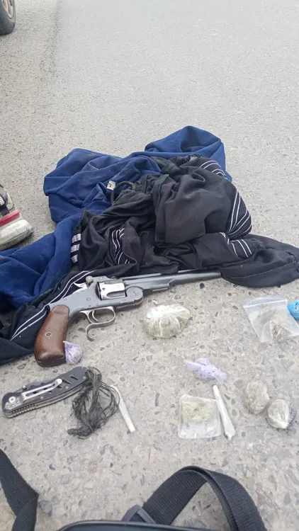 detenidos menor arma (2)
