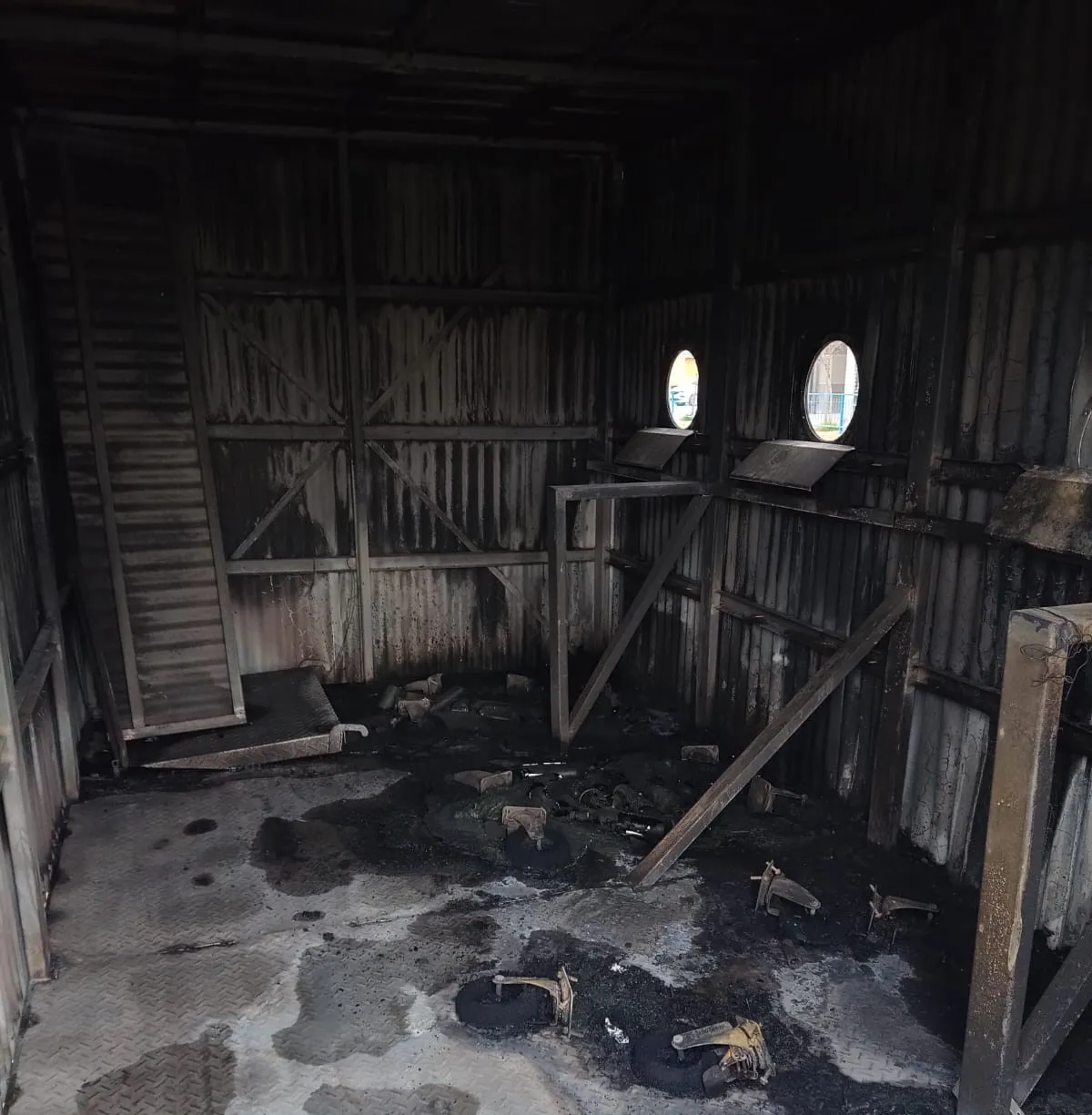 punto limpio quemado3