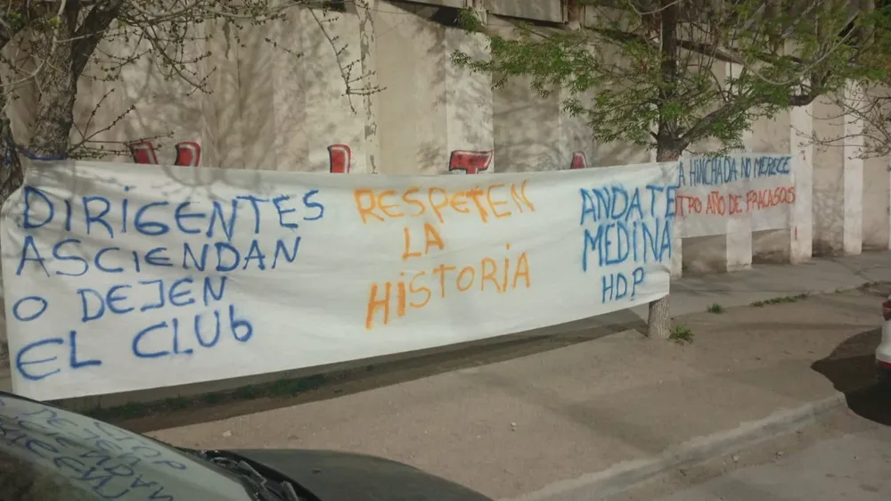 carteles Maiolino3